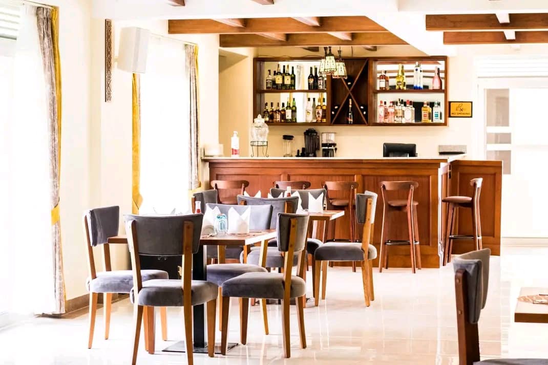 bar